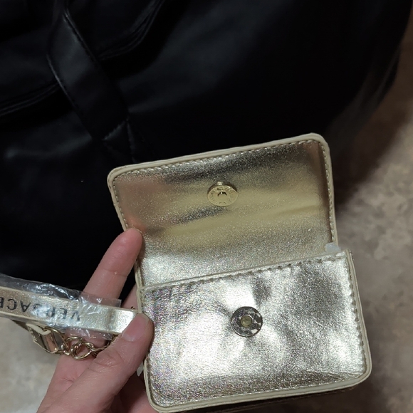 ❌SOLD❌Versace Black Tote Bag with Gold Accents - Picture 4 of 10